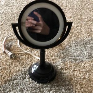 Revlon light up make up mirror